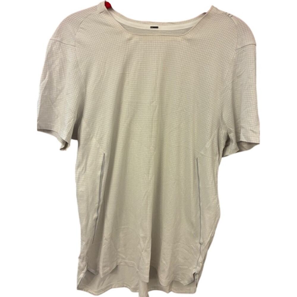 Lululemon Men's Small Light Gray Engineered Ventilation Reflective Running Shirt